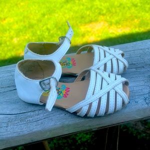 Girls sandals